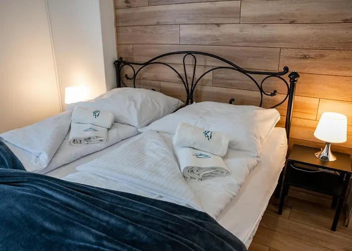 Invest Sowa A I B 公寓 *